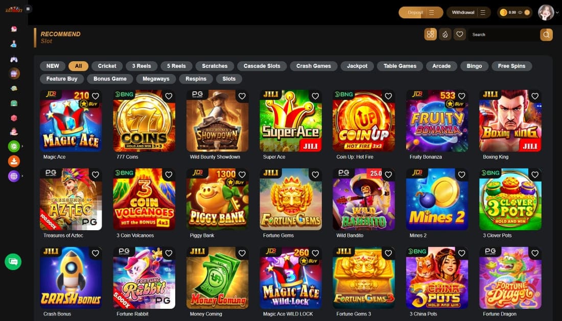 Slot section showcasing various games like Piggy Bank, Crash Bonus and Aztec